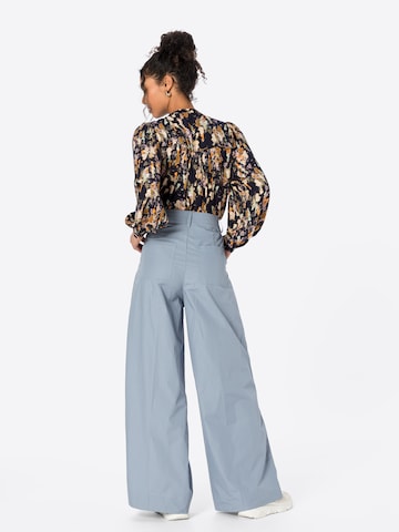 Wide leg Pantaloni con pieghe 'Juna' di SECOND FEMALE in blu