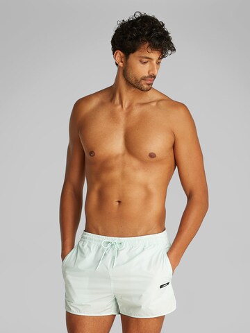 Pantaloncini da bagno 'RUNNER' di Calvin Klein Swimwear in verde: frontale
