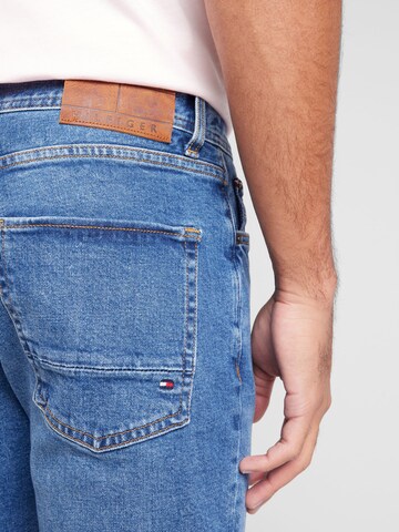 TOMMY HILFIGER Regular Farkut 'DENTON' värissä sininen