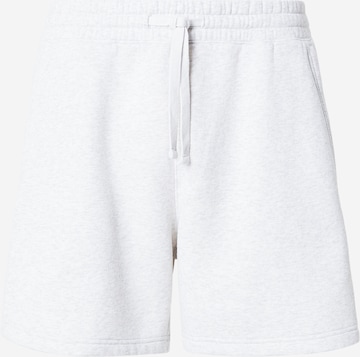 HOLLISTER - Calças em cinzento: frente