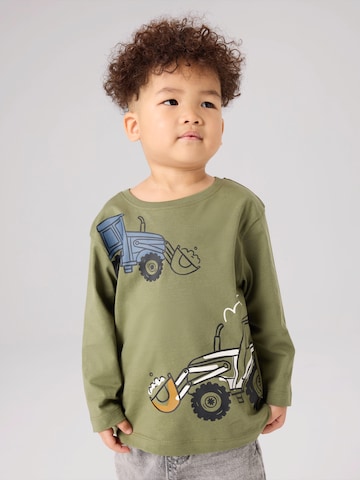 NAME IT Тениска 'NMMBERLAN' в зелено: отпред