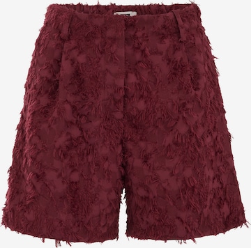 WE Fashionregular Hlače - crvena boja: prednji dio