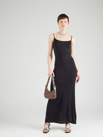 Gina Tricot Φόρεμα σε μαύρο: μπροστά
