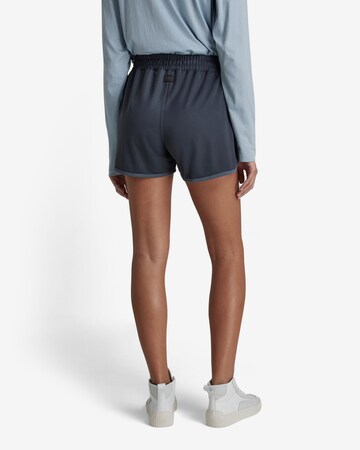 G-Star RAW Loosefit Shorts in Blau