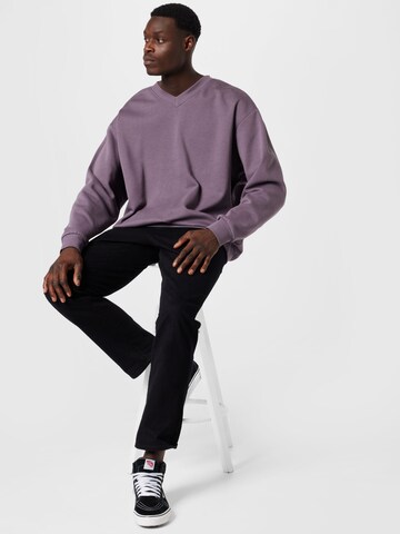 WEEKDAY Sweatshirt in Purple