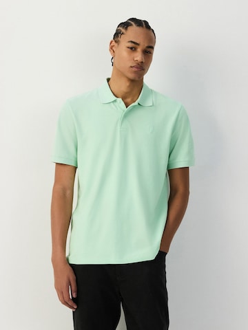 Next Shirt in Green: front