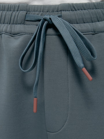 Born Loose fit Workout Pants 'Lowa' in Green