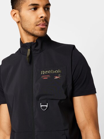 Reebok Елек в черно