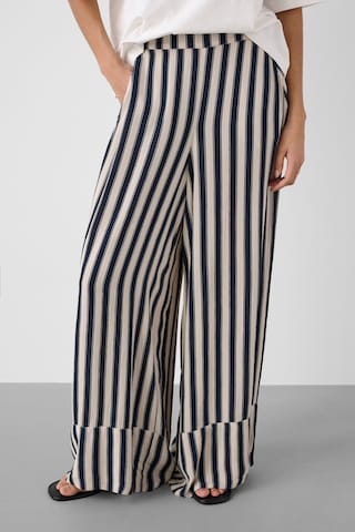 SOAKED IN LUXURY - regular Pantalón 'SLZaya' en azul: frente