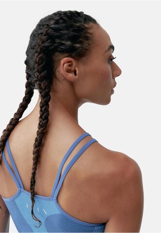 Born Living Yoga Sporttop 'Malia' in Blauw