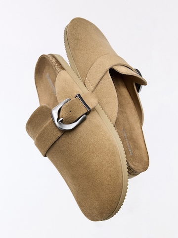 Bershka Šľapky - Béžová