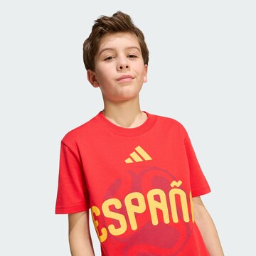 T-Shirt fonctionnel 'FIFA Fussball-Weltmeisterschaft 26™ Spanien' ADIDAS PERFORMANCE en rouge