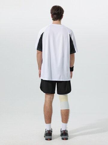 YOUTHUP Shirt 'Formgerecht' in White