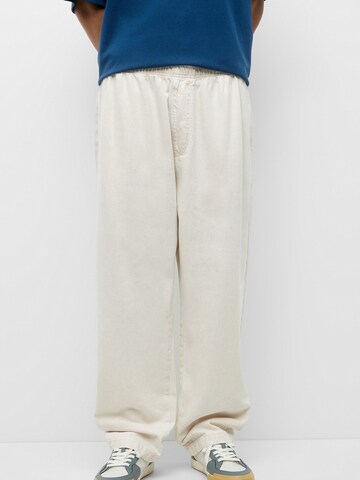 Pull&Bear Loose fit Pants in White: front