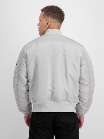 ALPHA INDUSTRIES - Chaqueta de entretiempo 'MA-1' en gris