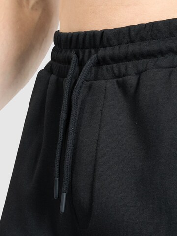 Smilodox Loose fit Pants 'Classic Pro' in Black