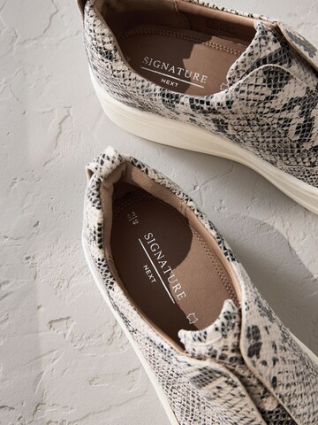 Next Slip-on in Mixed colours