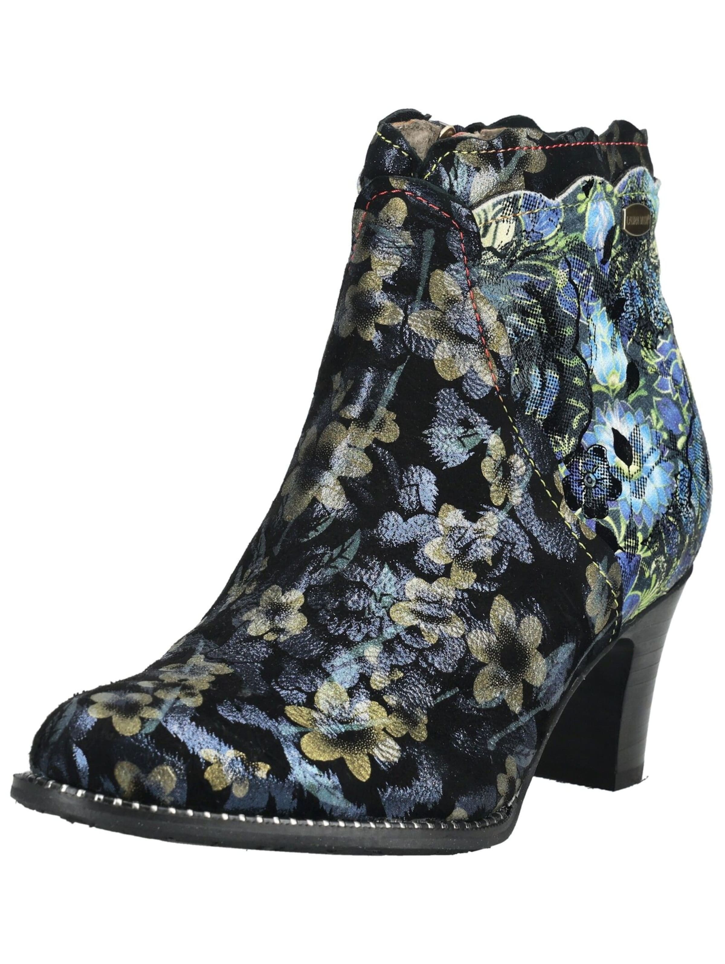 Laura Vita Booties in Black: front