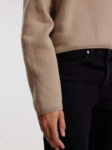 EDITED Pullover 'Alexandra' i beige