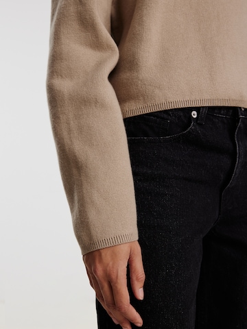 EDITED Pullover 'Alexandra' in Beige