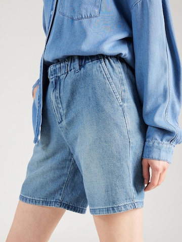 Maison 123 Regular Shorts 'SABRINA' in Blau