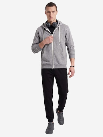 Tenue d'intérieur 'Dreiteiliges Set' Tommy Life en gris