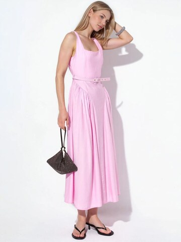 Busem Dress 'Midi' in Pink