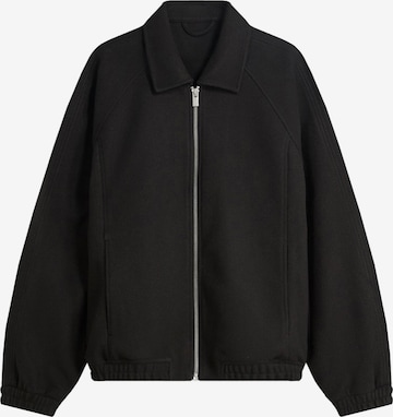 Bershka Преходно яке в черно: отпред