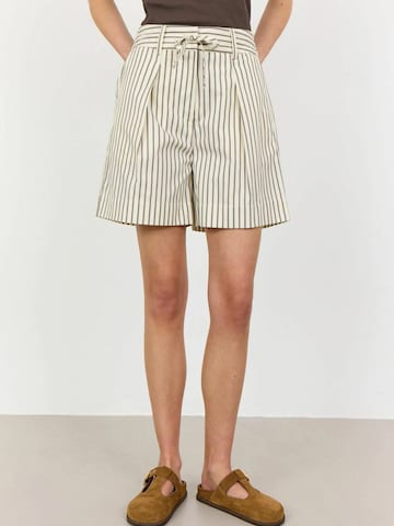 Regular Pantalon 'LUCILLA' Levete Room en marron : devant