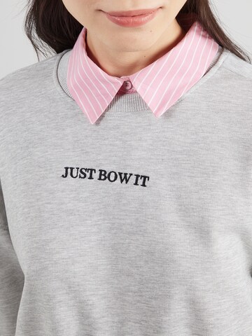 ONLY Μπλούζα φούτερ 'ONLVIV' σε γκρι