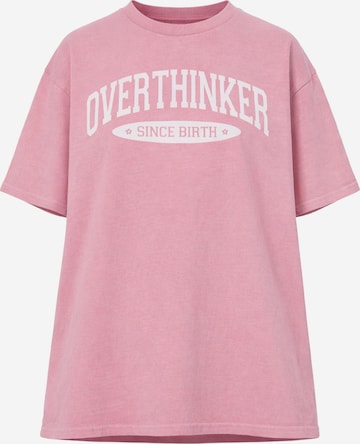 Worldclassca Oversized Shirt 'Overthinker' in Pink: front