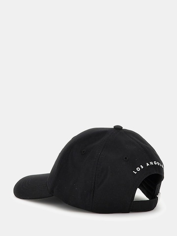 Șapcă de la GUESS pe negru
