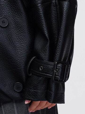 Ombre Übergangsjacke‌‌‌‌‌‌ in Schwarz