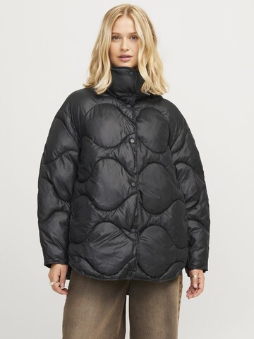 Veste mi-saison 'STELLA' JJXX en noir