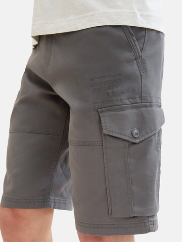 Regular Pantalon cargo TOM TAILOR en gris