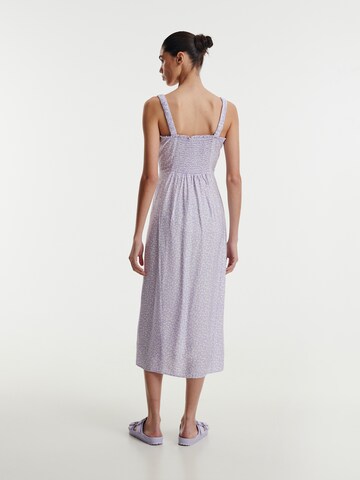 Robe d’été 'Paloma' EDITED en violet