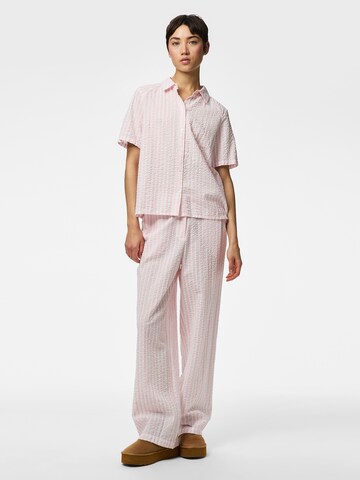 Chemisier 'PCSTINNA' PIECES en rose