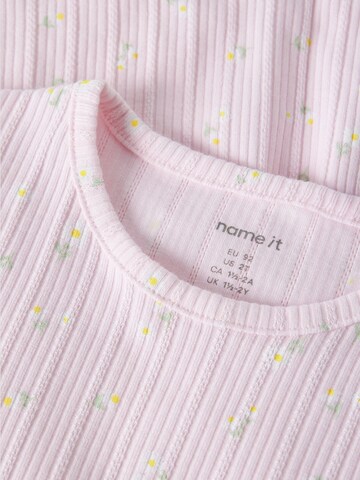 NAME IT - Vestido en rosa