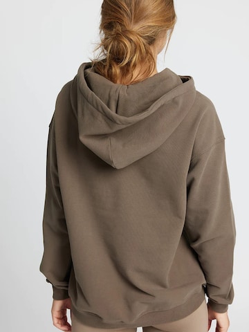 rethinkit studios Sweatshirt 'Ibbi' in Brown