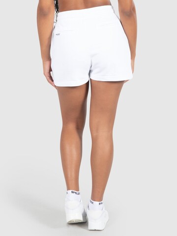 Smilodox Regular Shorts 'Aurilia' in Weiß
