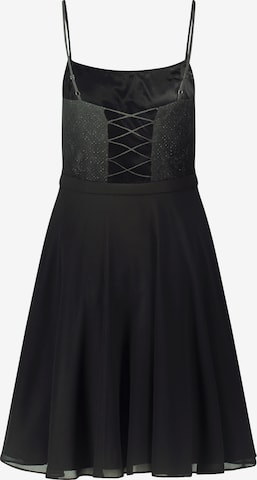 Robe de cocktail Vera Mont en noir