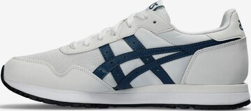 ASICS SportStyle Sneakers in White: front