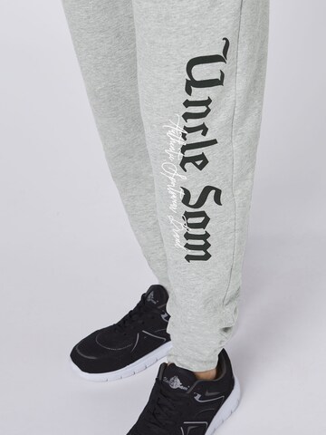 UNCLE SAM Tapered Pants in Grey