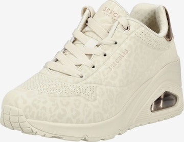 Baskets basses SKECHERS en blanc : devant