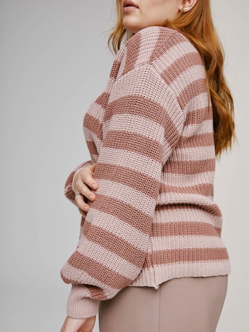 A LOT LESS Sweater 'Rafaela' in Beige