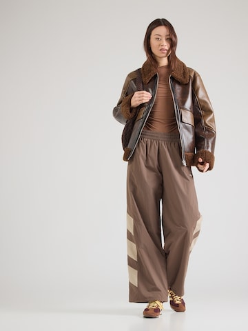Wide leg Pantaloni 'BLOCKED' de la ADIDAS ORIGINALS pe maro