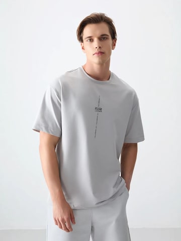 T-Shirt Tommy Life en gris : devant