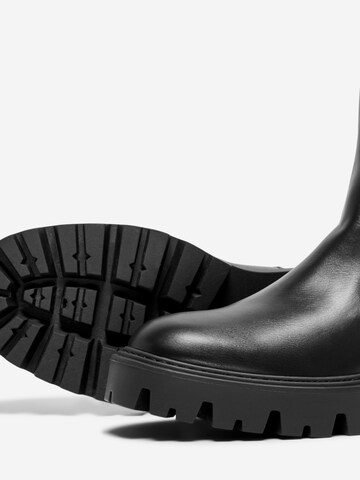 Ghete chelsea 'ONLBETTY-9' de la ONLY pe negru