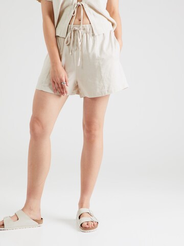 STUDIO SELECT Loosefit Shorts 'Juna' in Beige: Vorderseite