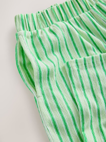 Loosefit Pantaloni di Next in verde